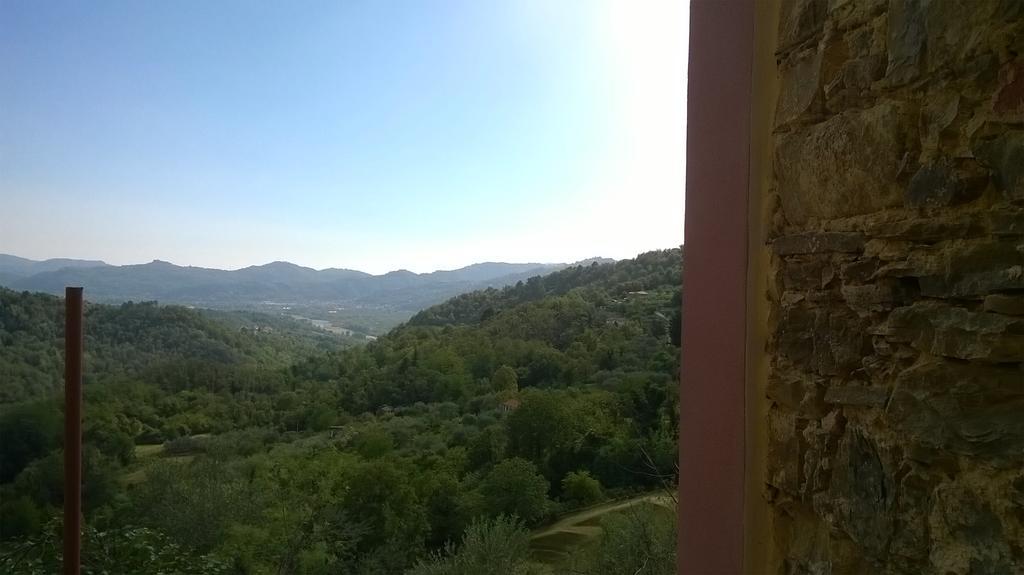 Il Borgo Di Pegui Villa Bolano Exterior photo